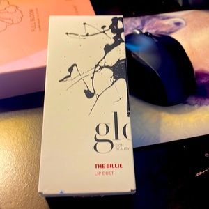 Glo Skin Beauty The Billie lip duet